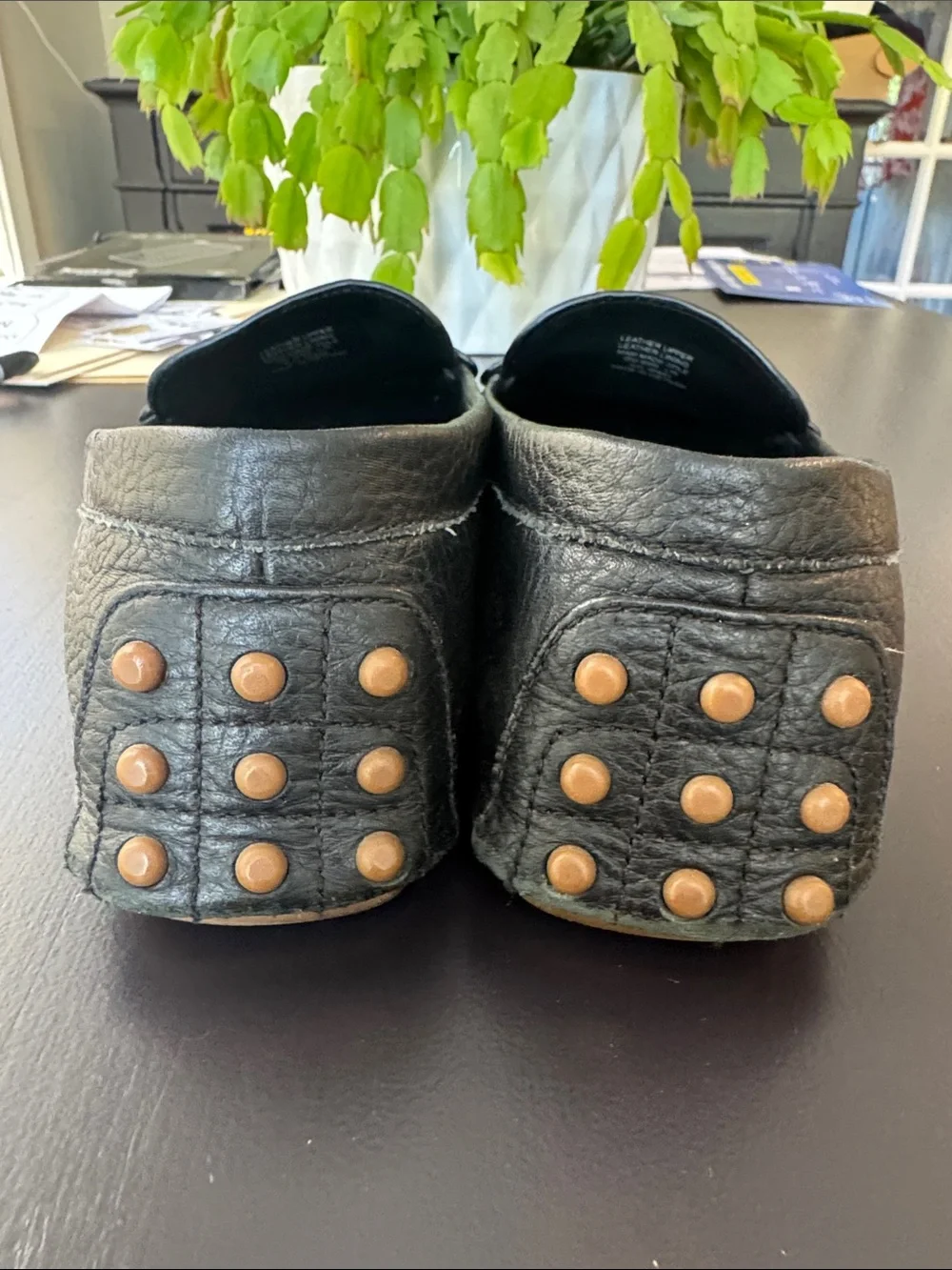 Tory Burch Black leather driving/loafers-size 10 medium